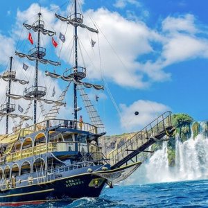 Pirate Party Boat Tour